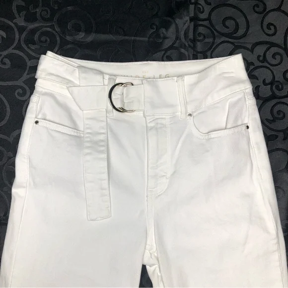 White House Black Market (WHBM) High Rise white wide leg crop denim with a belt - Picture 6 of 11